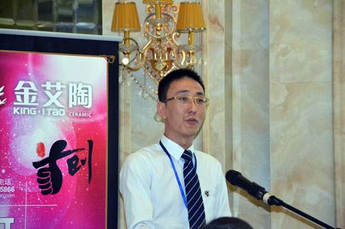 糖心LOGO柚子猫陶策划经理张宁博对本次品签会作总结